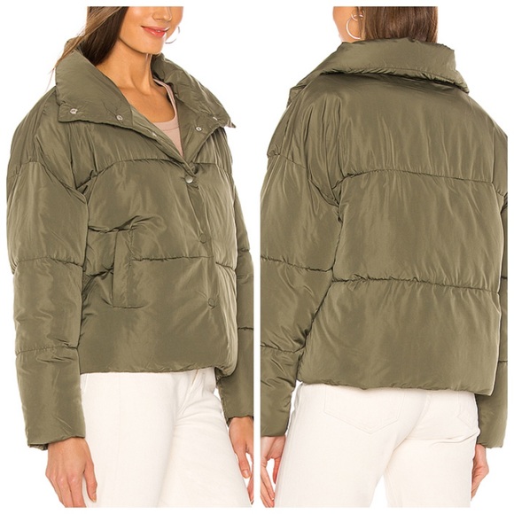 Nwt Weekender Puffer Jacket In Olive 